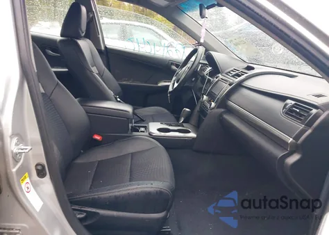 2012 Toyota Camry Se z USA, uszkodzony, nr VIN 4T1BF1FK1CU068113